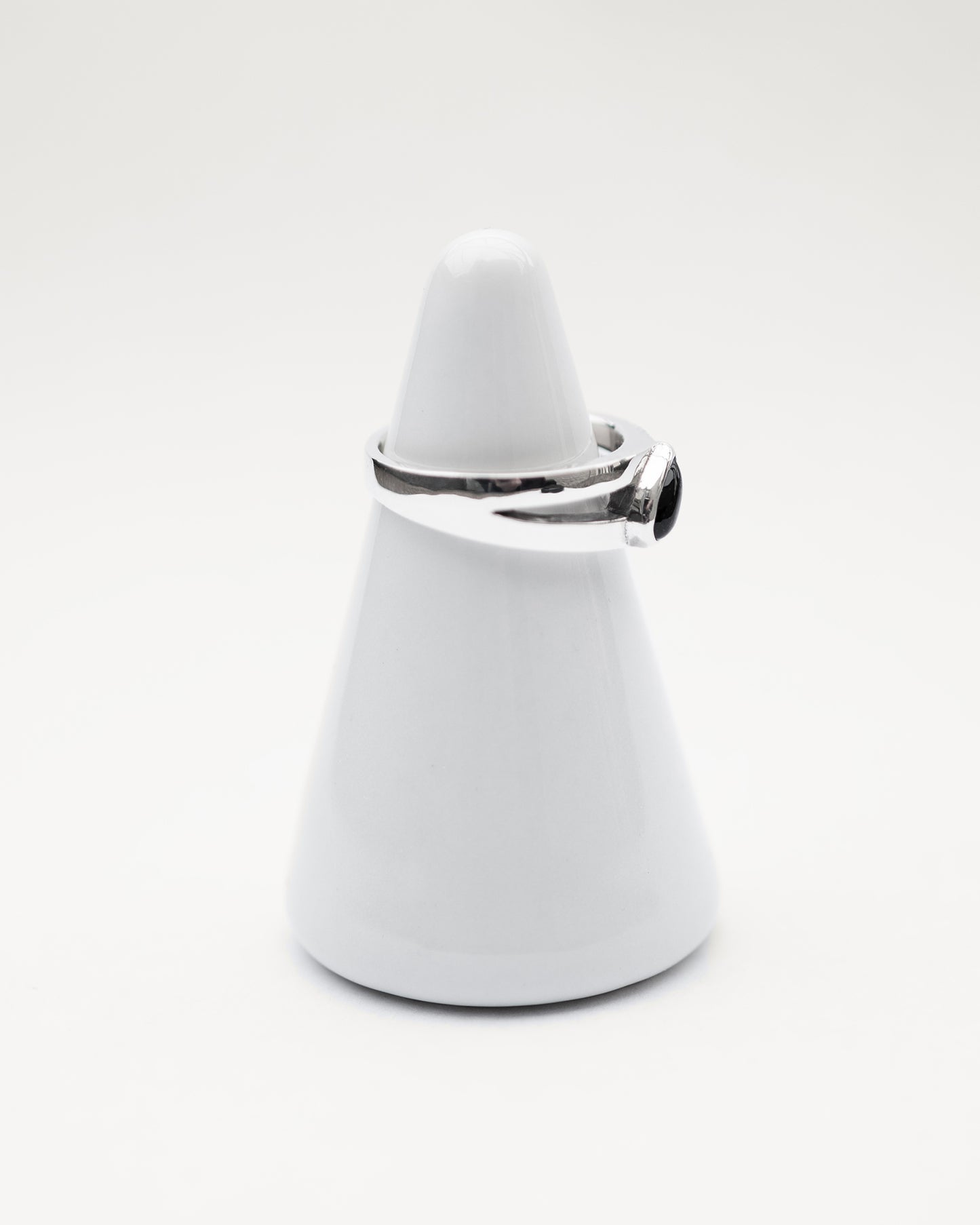 MAMIKO ODA BROCANTE RING / FOUR STRINGS LONDON BLUE ONYX (SILVER)