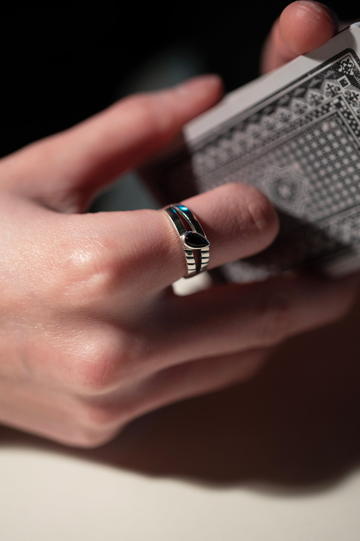 MAMIKO ODA BROCANTE RING / FOUR STRINGS LONDON BLUE ONYX (SILVER)