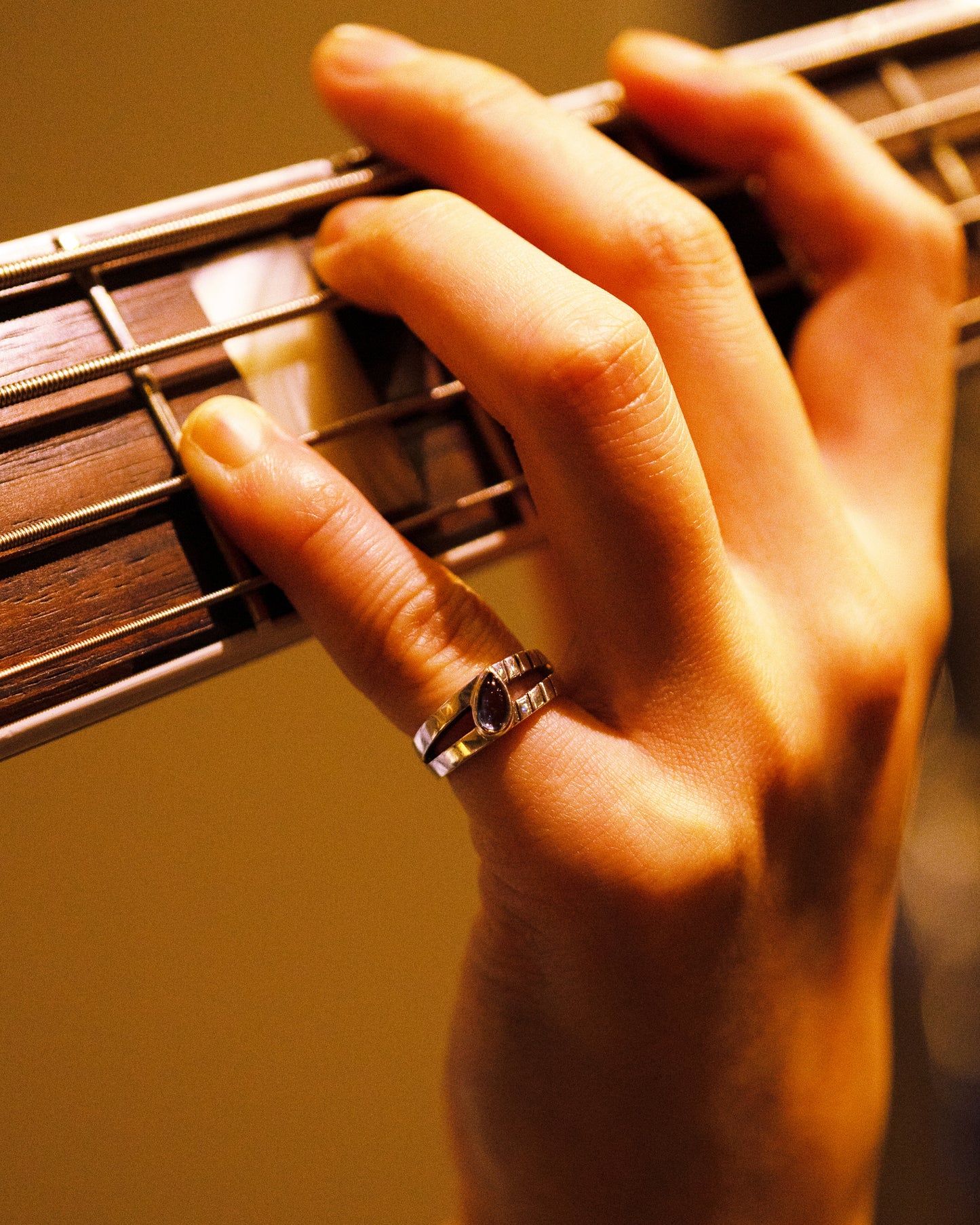 MAMIKO ODA BROCANTE RING / FOUR STRINGS LONDON BLUE TOPAZ (SILVER)